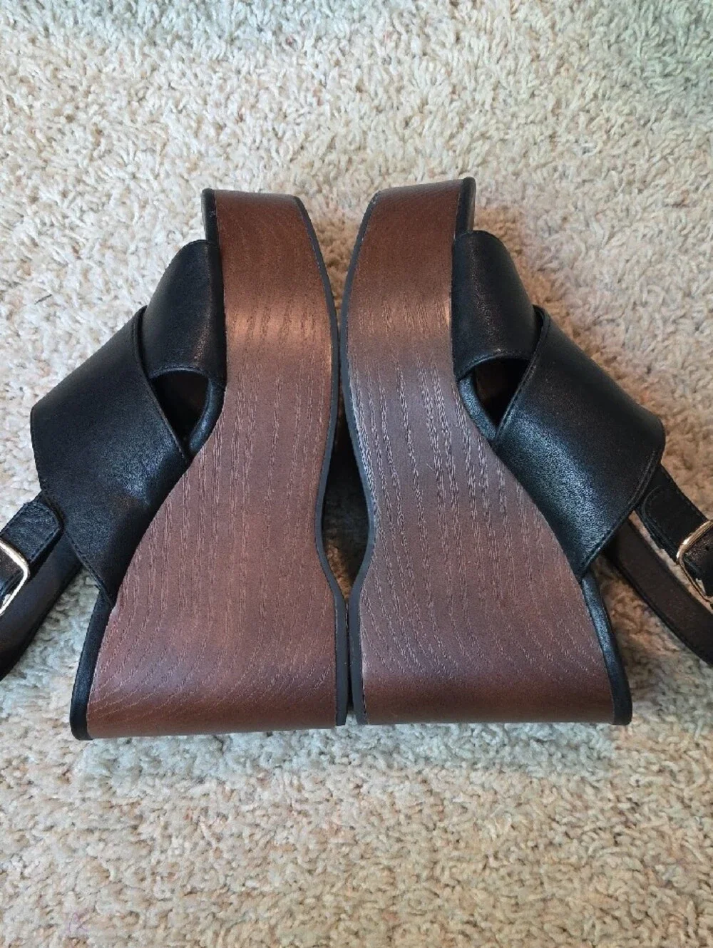 Universal Thread Black Leather Cross-Strap Wedge Sandals Size 8